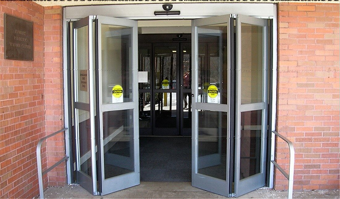 automatic-bi-fold-doors
