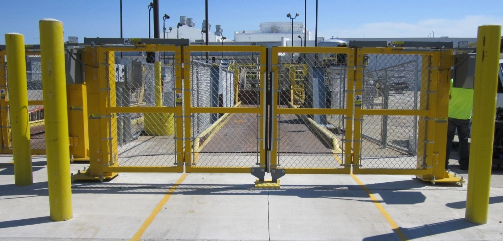 bi-folding-high-speed-gates