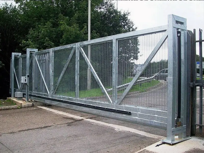 cantilever-gates-houston
