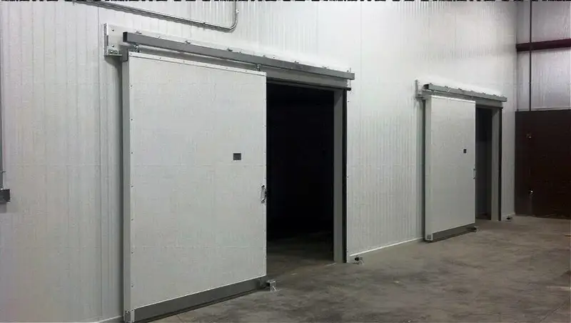 stage-door-img